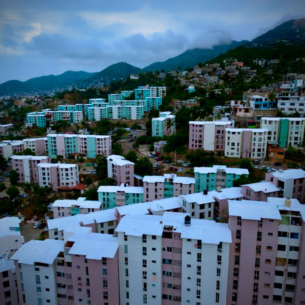 PINTA, MEJORAMIENTO E IMPERMEABILIZACIÓN DE 921 EDIFICIOS ACAPULCO GUERRERO